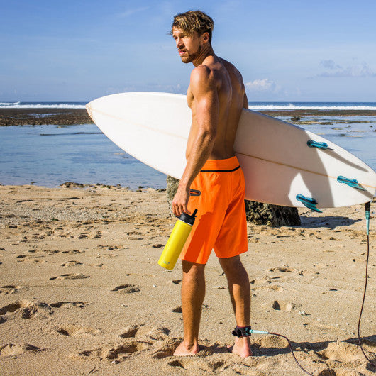 22 Oz Double-walled Insulated Stainless Steel Water Bottle with 2 Lids and Straw-Yellow